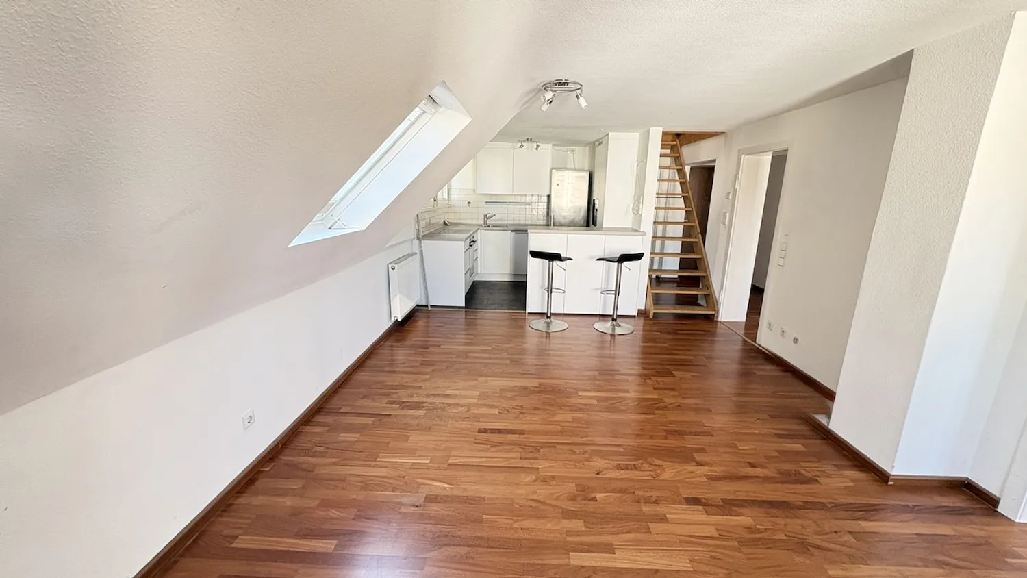 4 Zimmer Wohnung mit 77 m² in Stuttgart – Bild 3
