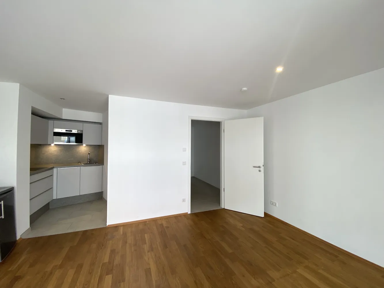 1 room apartment with 33 m² in Munich – Photo 8