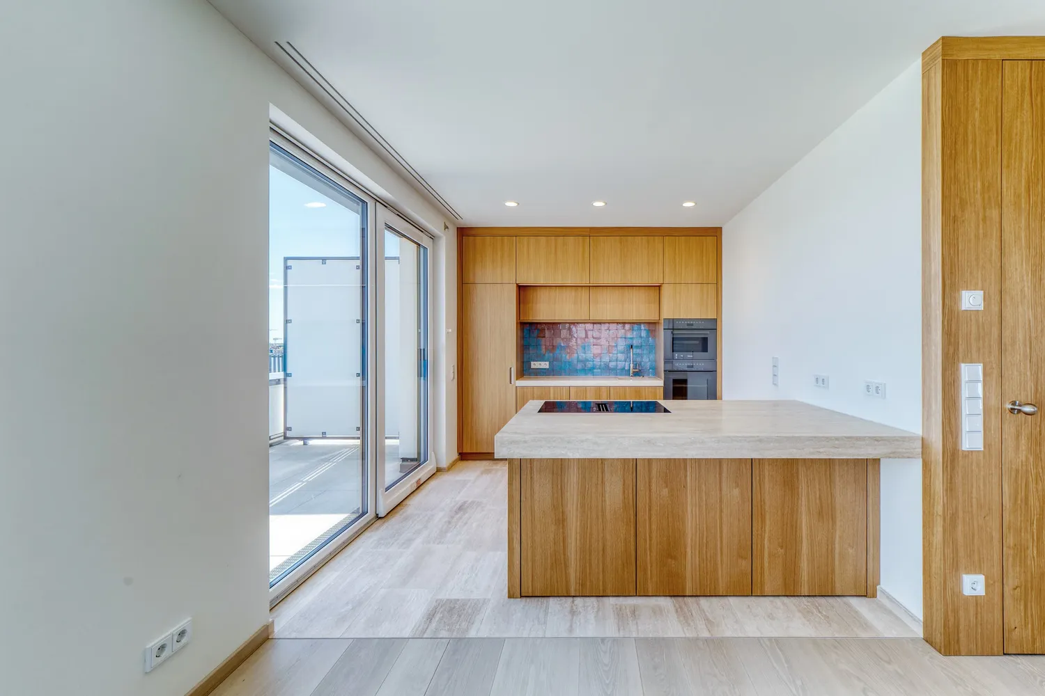 1 room apartment with 119 m² in Berlin – Photo 2