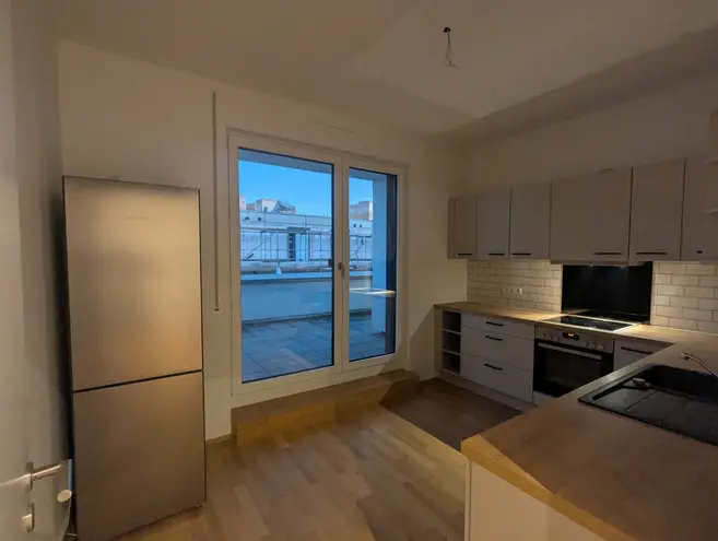 2 room apartment with 80 m² in Berlin – Photo 5