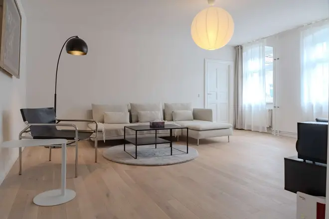 2 Zimmer Wohnung mit 75 m² in Berlin – Bild 12