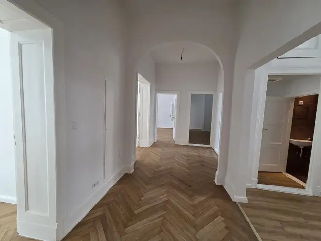4 Zimmer Wohnung mit 175 m² in Berlin – Bild 3