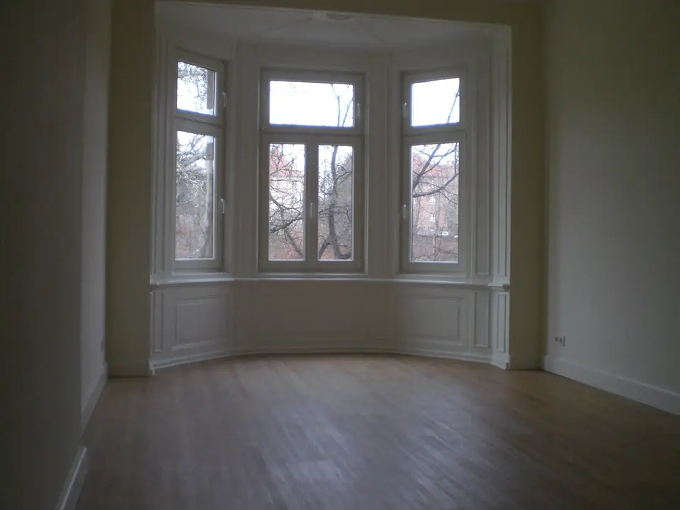 4 Zimmer Wohnung mit 120 m² in Altenburg – Bild 1