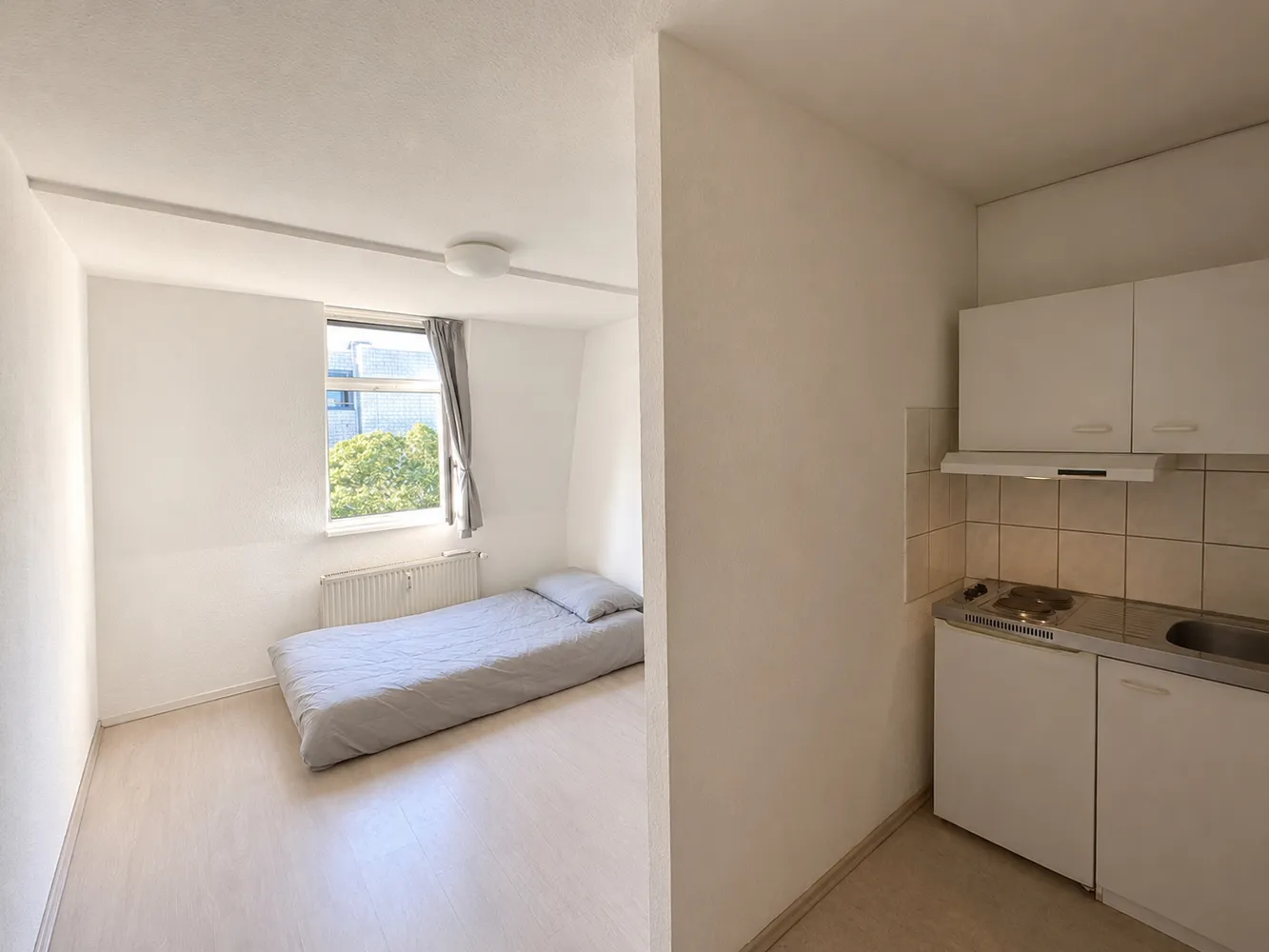 1 room apartment with 22 m² in Cologne – Photo 5