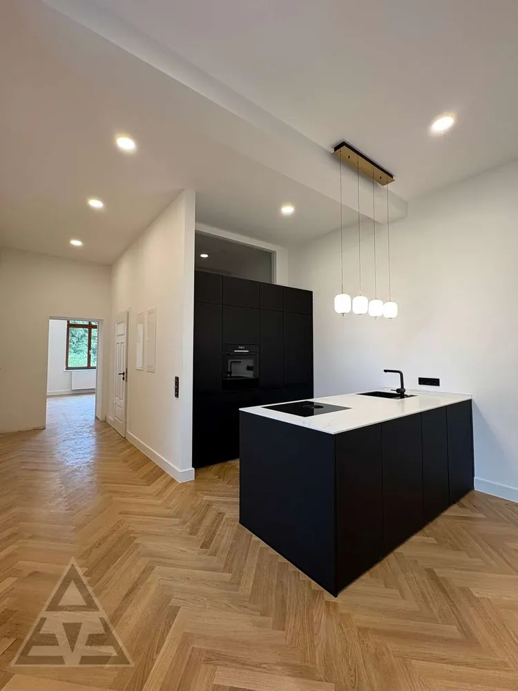 2 Zimmer Wohnung mit 75 m² in Düsseldorf – Bild 3