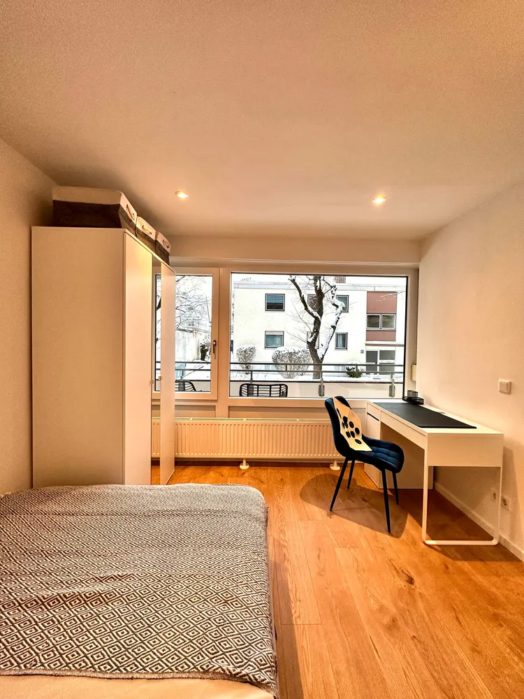 WG-Zimmer mit 11 m² in München – Bild 1