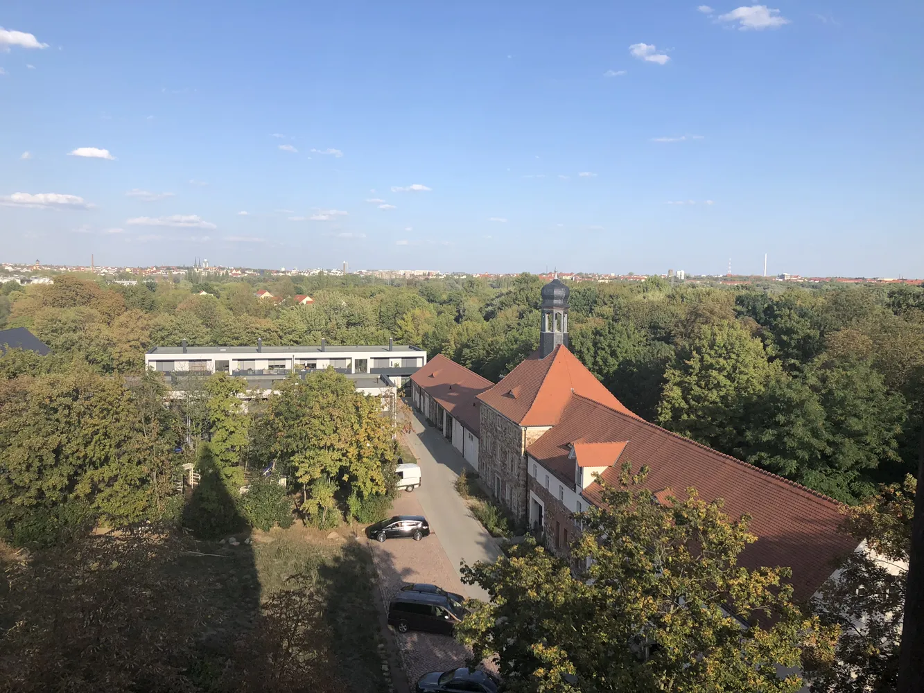 4 Zimmer Wohnung mit 148 m² in Halle (Saale) – Bild 2