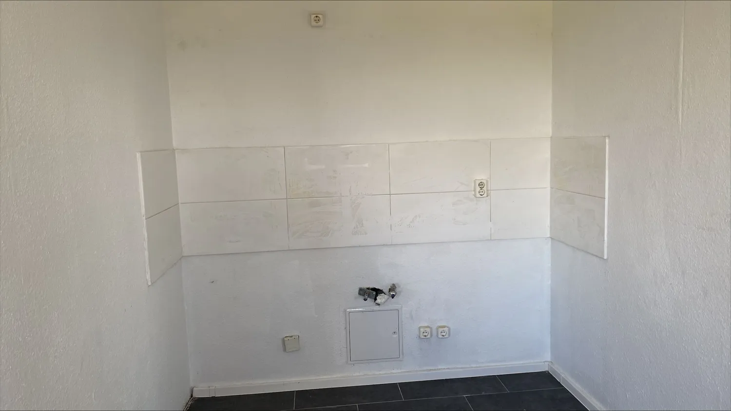 4 Zimmer Wohnung mit 70 m² in Halle (Saale) – Bild 2