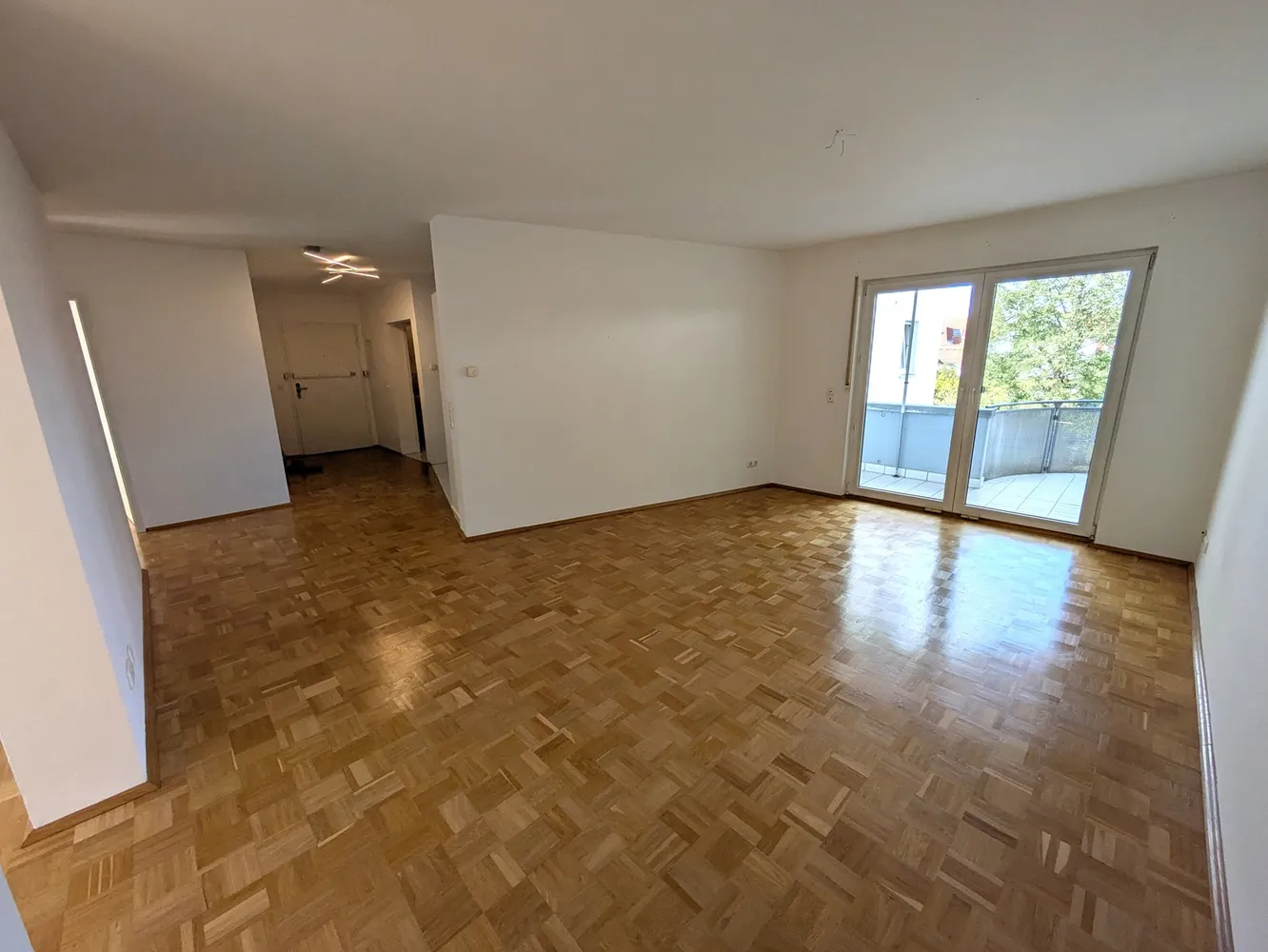 3 room apartment with 80 m² in Dietzenbach – Photo 4