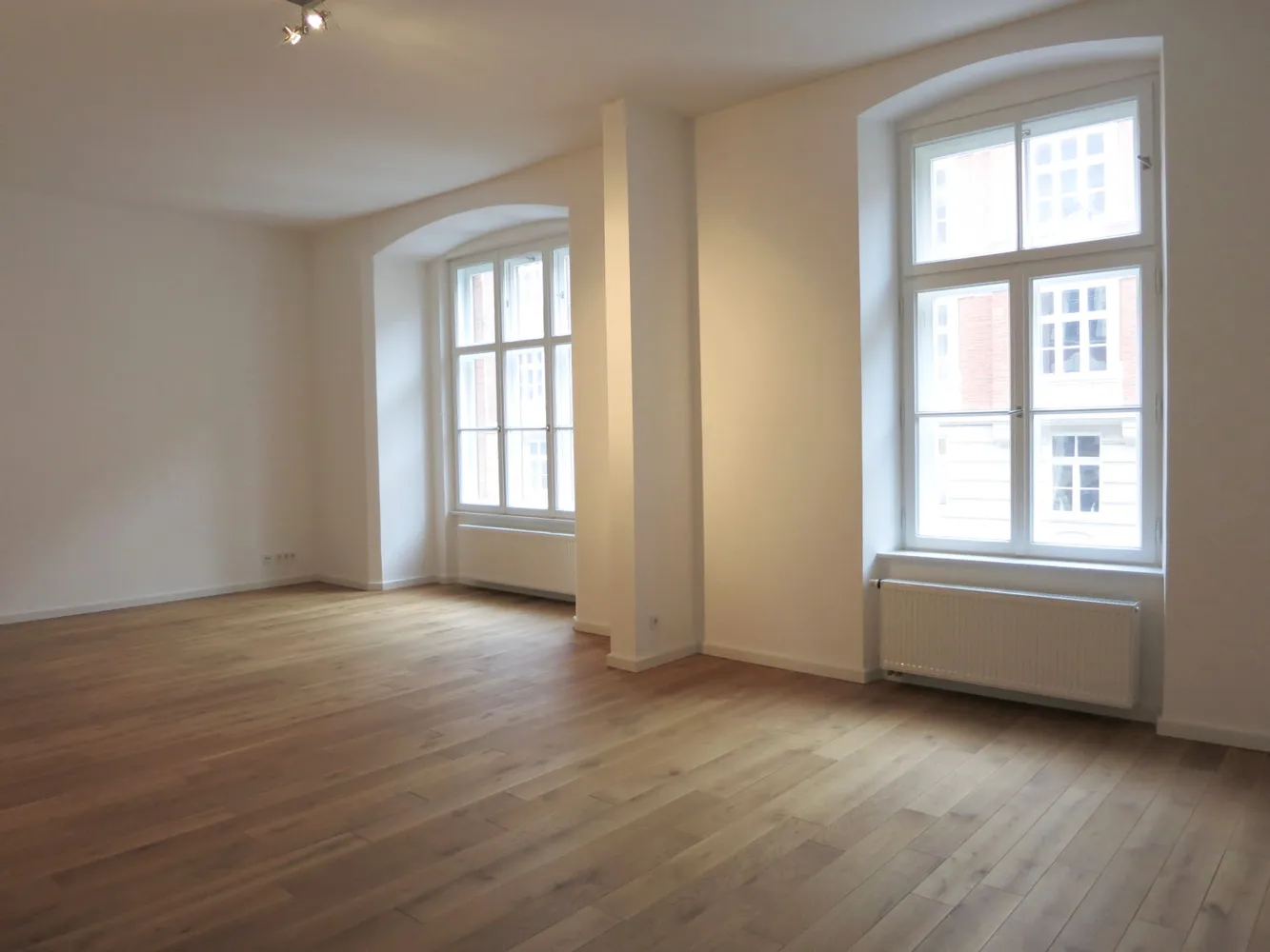 3 Zimmer Wohnung mit 143 m² in München – Bild 1