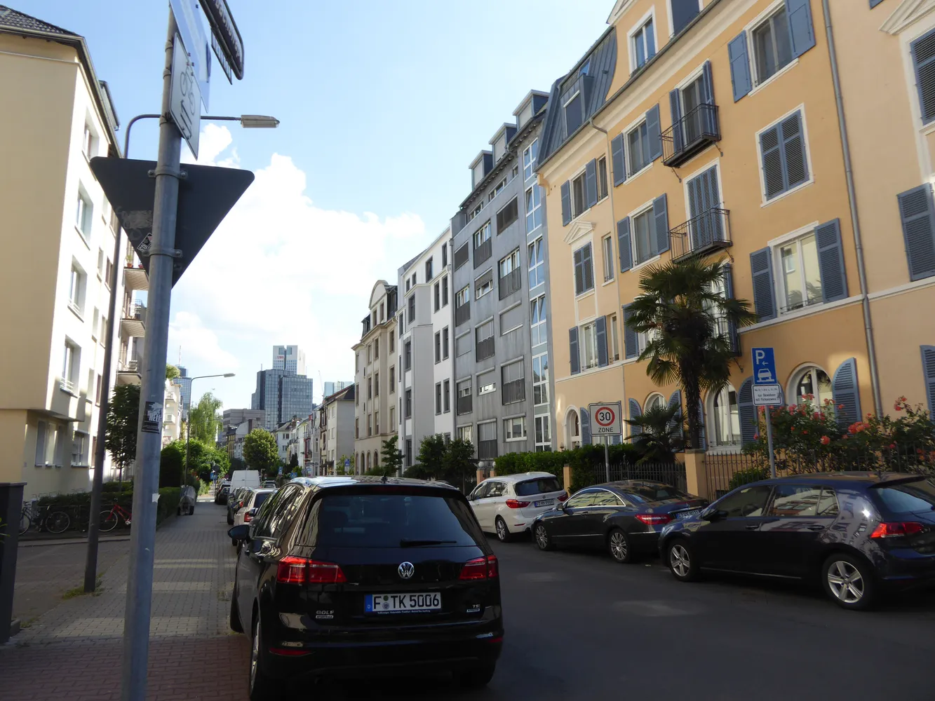 1 Zimmer Wohnung mit 30 m² in Frankfurt am Main – Bild 4