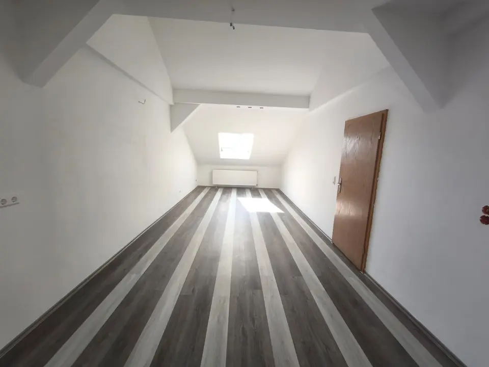 3 Zimmer Wohnung mit 75 m² in Zwickau – Bild 1