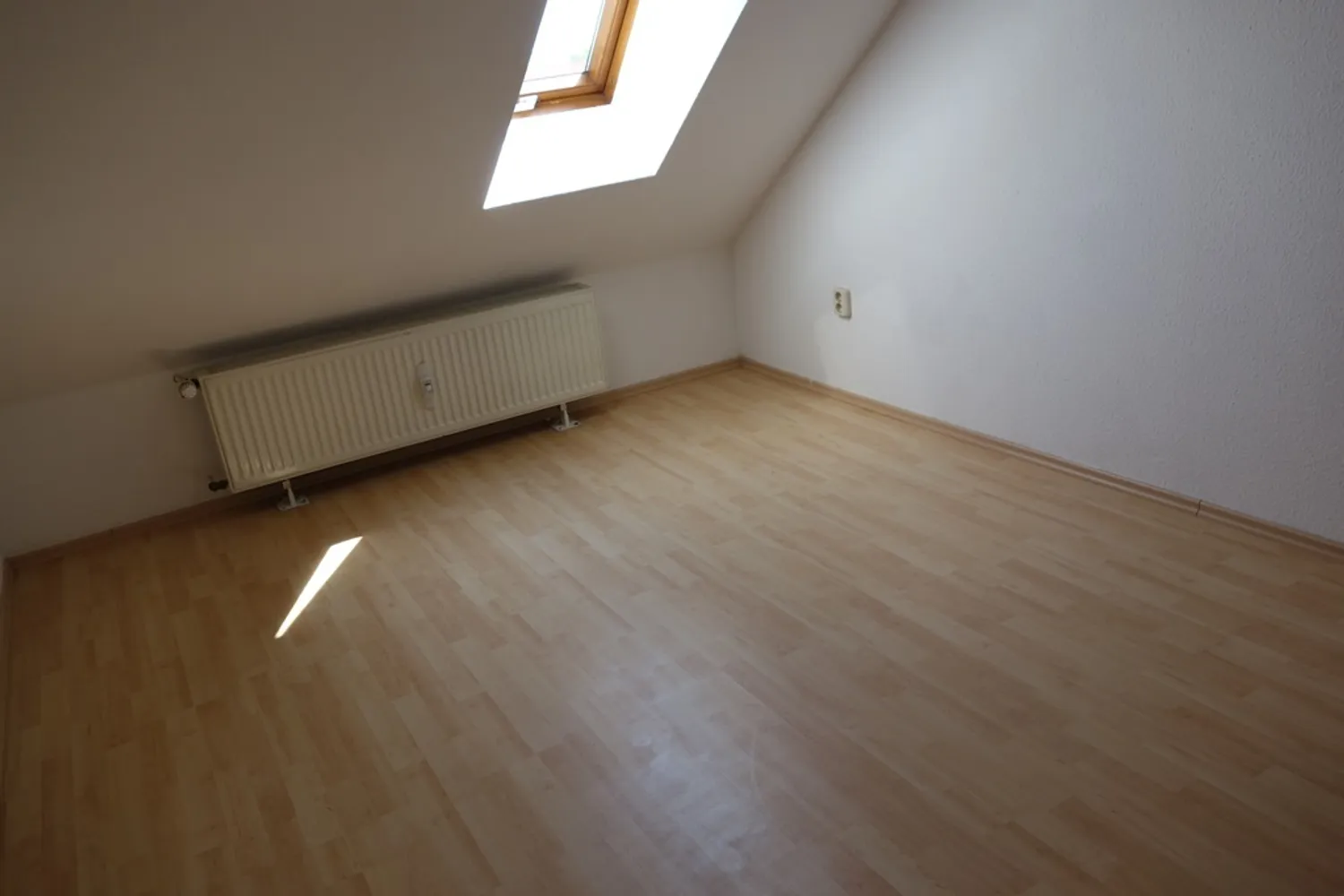 3 Zimmer Wohnung mit 56 m² in Naumburg (Saale) – Bild 2