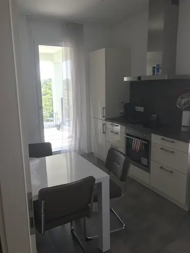 3 Zimmer Wohnung mit 99 m² in München – Bild 3