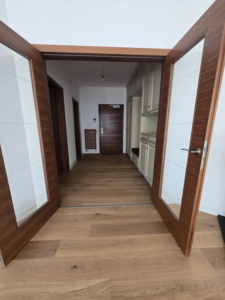 5 Zimmer Wohnung mit 230 m² in Frankfurt am Main – Bild 3