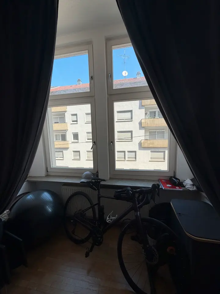 Shared room with 28 m² in Stuttgart – Photo 4