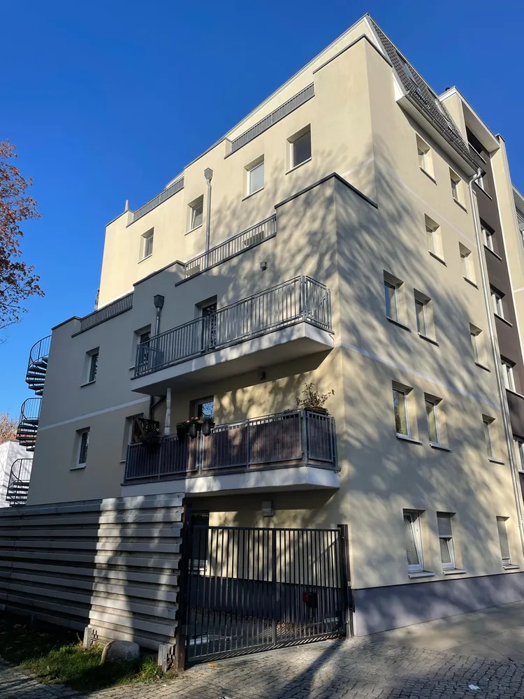 4 Zimmer Wohnung mit 111 m² in Berlin – Bild 1