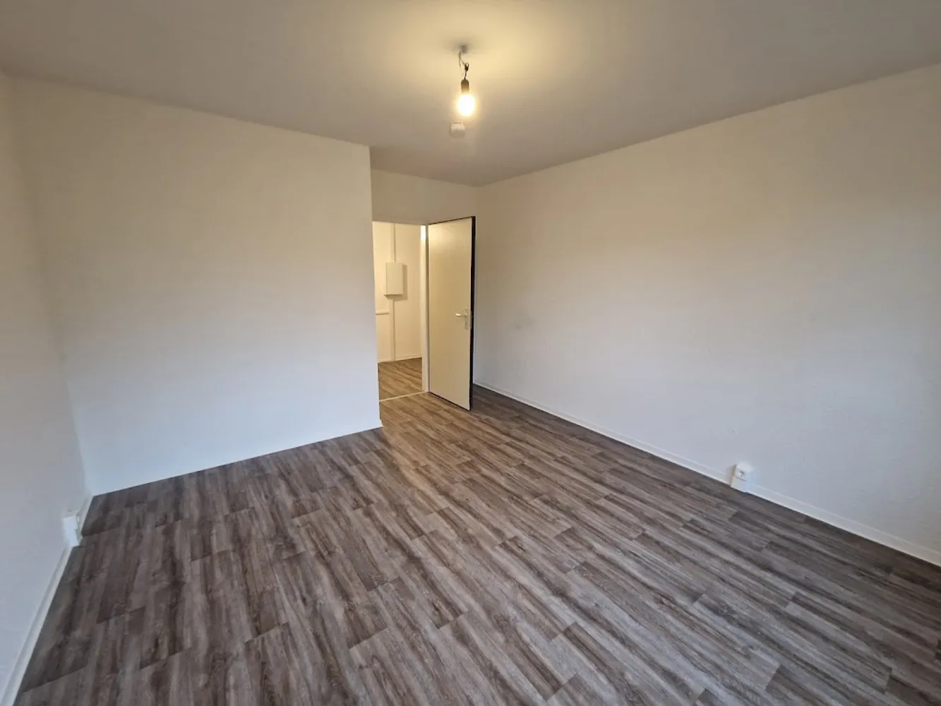 2 Zimmer Wohnung mit 70 m² in Berlin – Bild 4