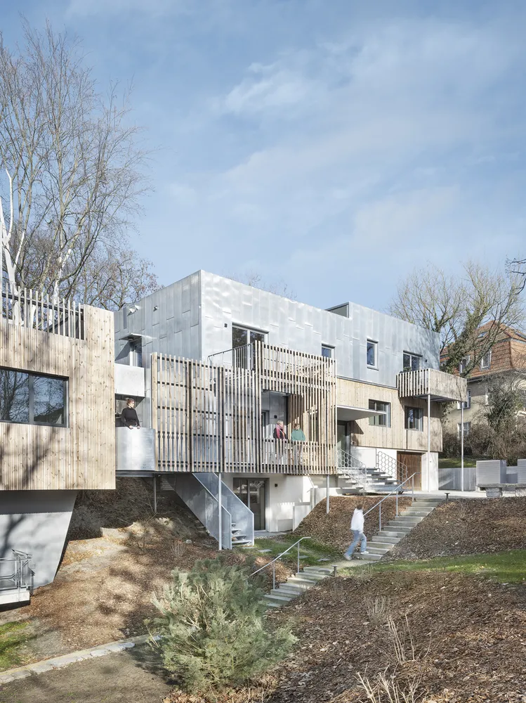 6 Zimmer Wohnung mit 172 m² in Berlin – Bild 1