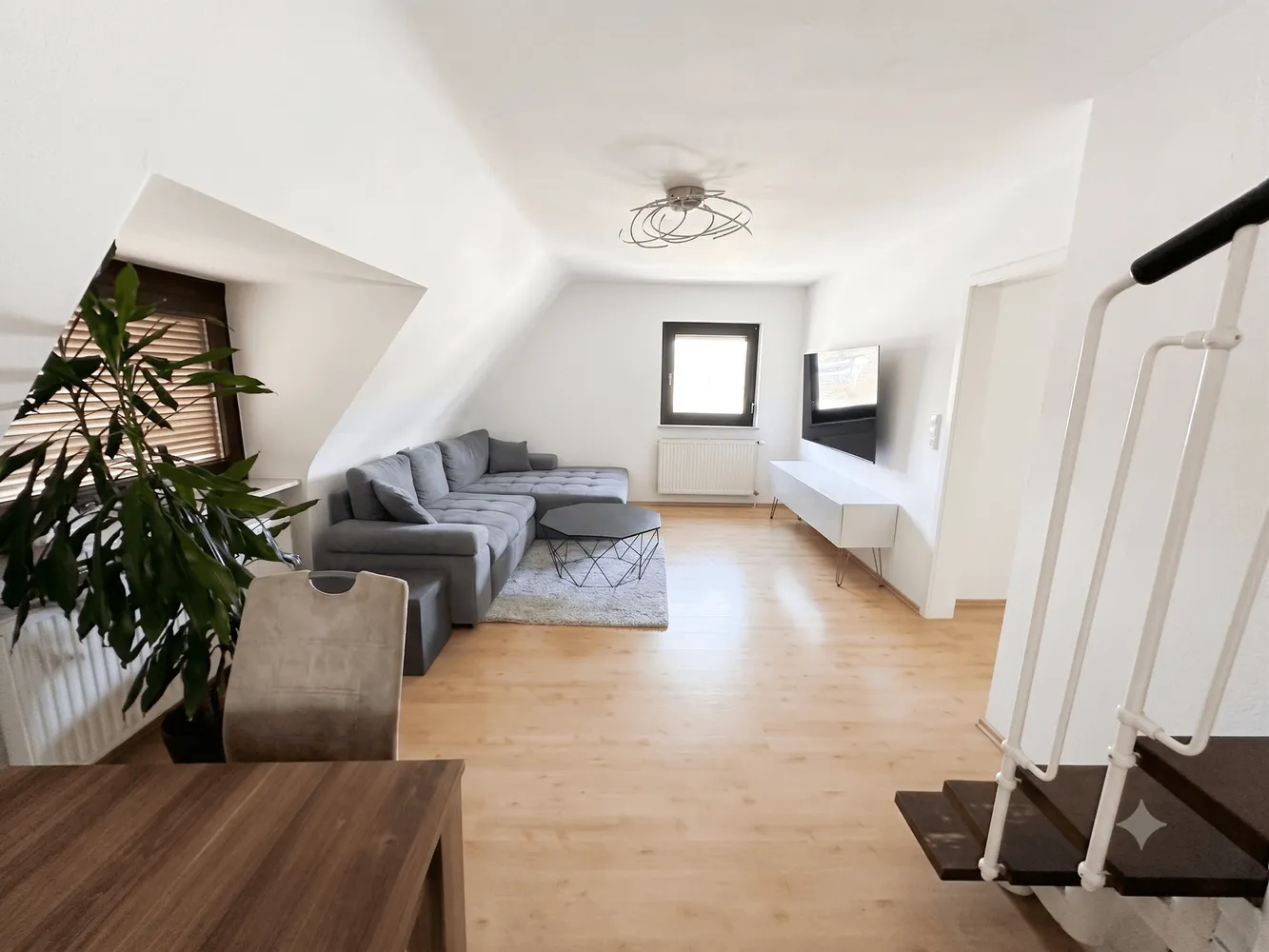 3 Zimmer Wohnung mit 91 m² in Nürnberg – Bild 1