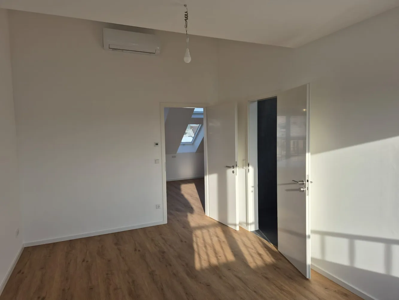 2 Zimmer Wohnung mit 77 m² in Düsseldorf – Bild 10