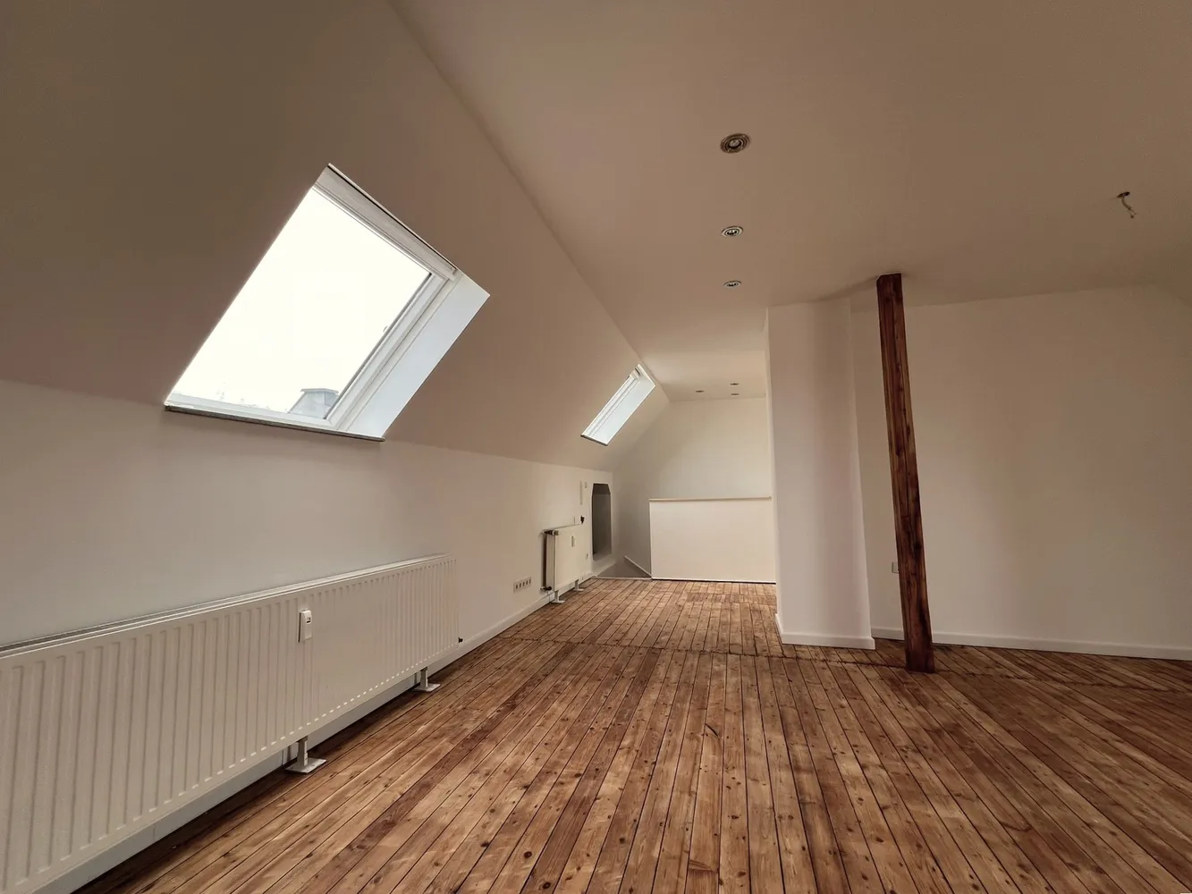 5 Zimmer Wohnung mit 173 m² in Düsseldorf – Bild 12