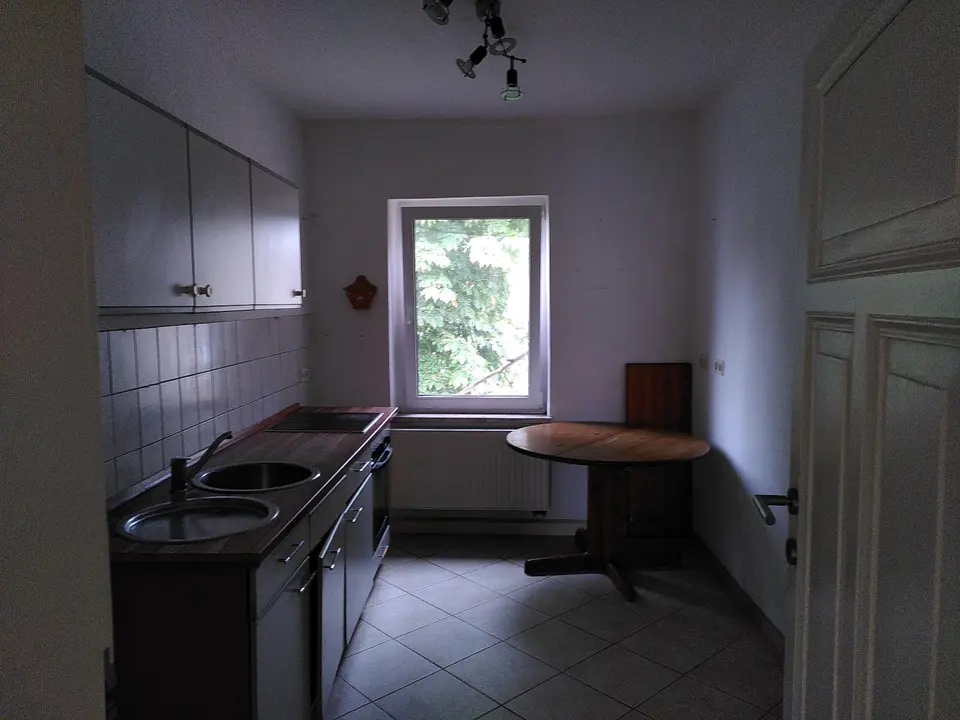 4 Zimmer Wohnung mit 90 m² in Halle (Saale) – Bild 2