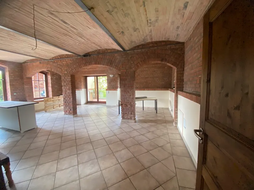 2 Zimmer Wohnung mit 110 m² in Merseburg – Bild 4