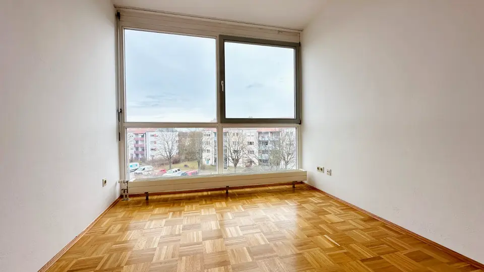 3 Zimmer Wohnung mit 96 m² in Straubing – Bild 2