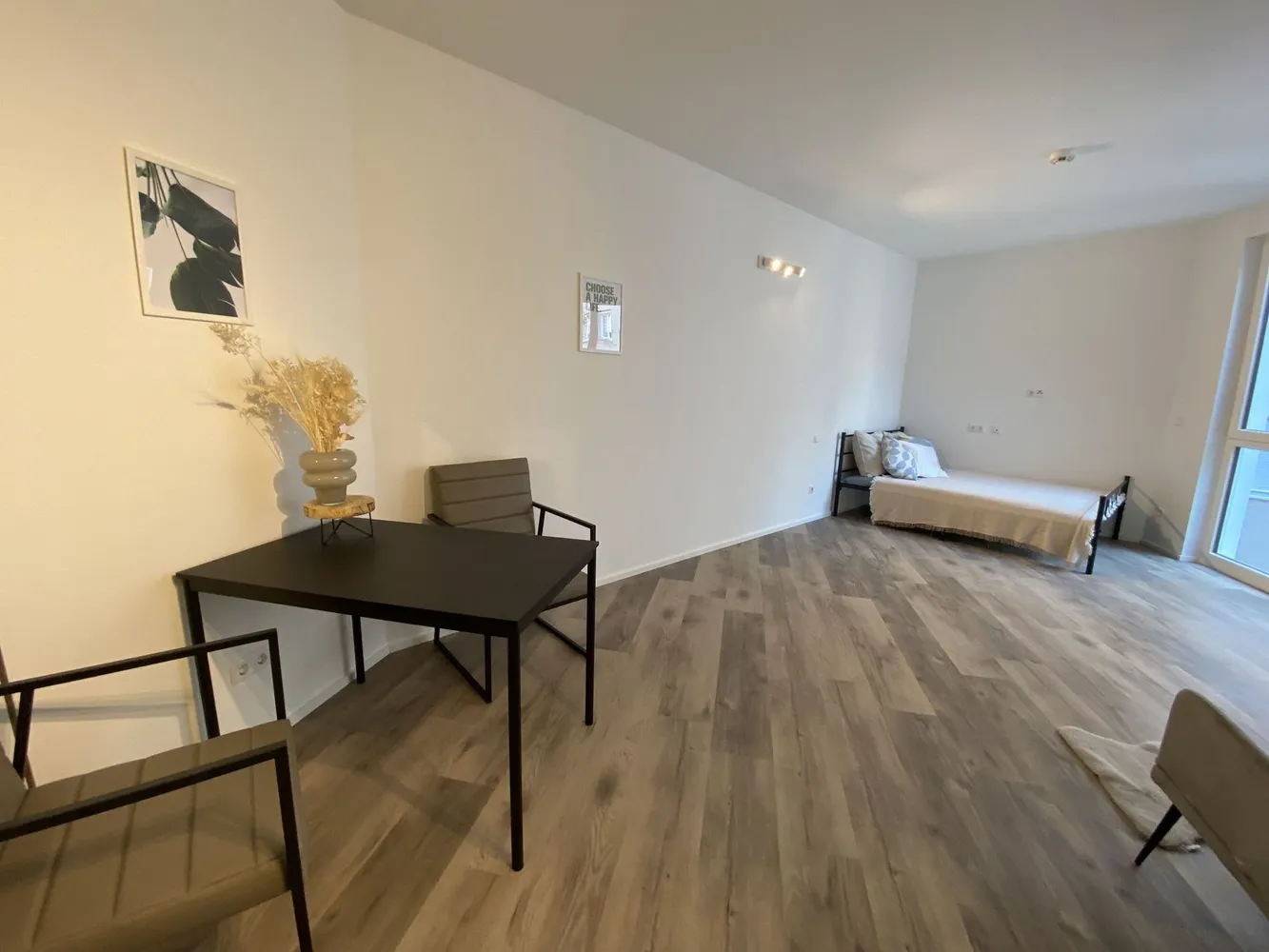 1 Zimmer Wohnung mit 30 m² in Stuttgart – Bild 2