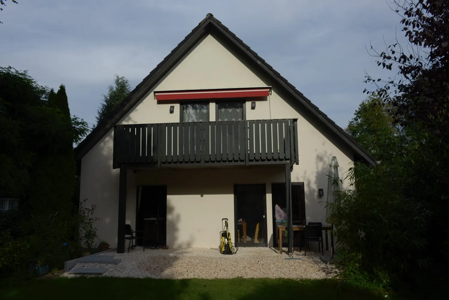 6 Zimmer Wohnung mit 184 m² in Hamburg – Bild 1