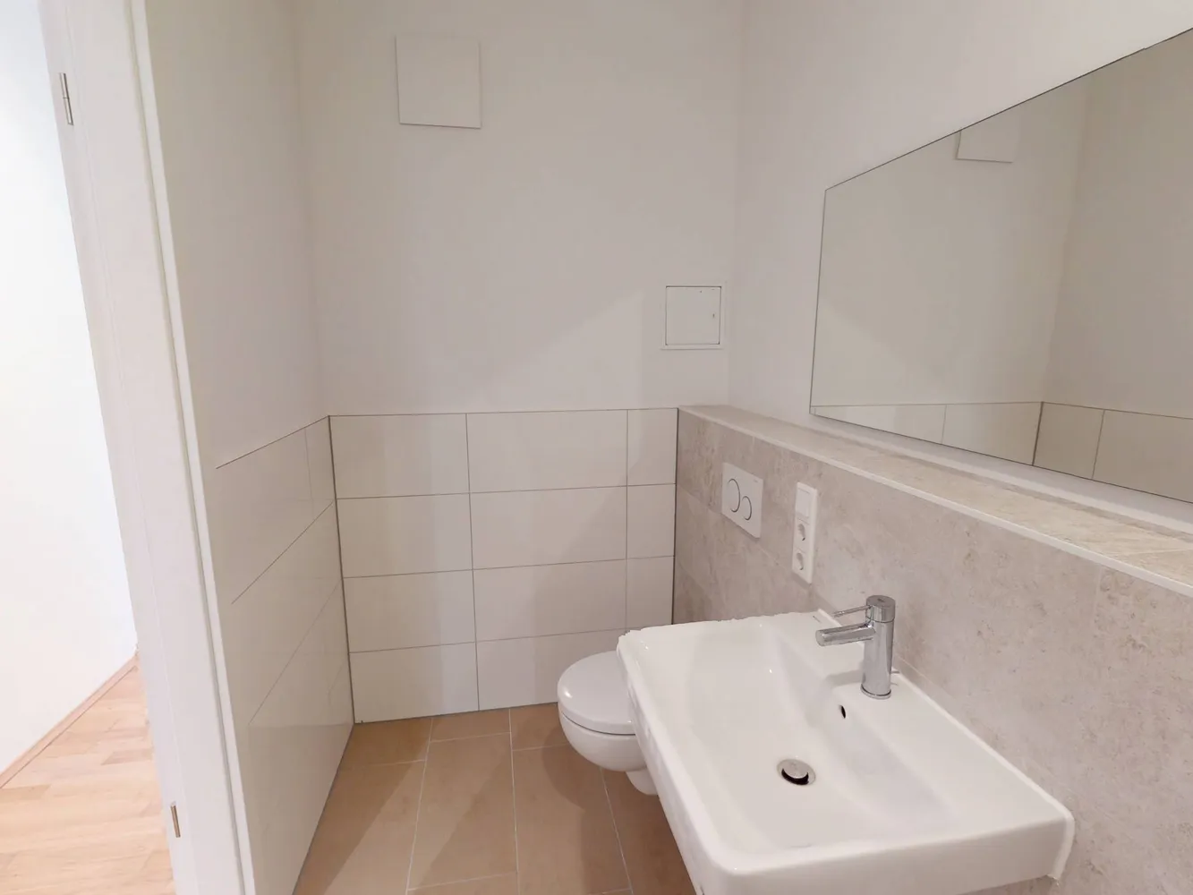 2 room apartment with 80 m² in Berlin – Photo 10