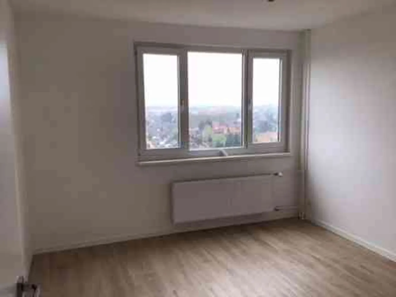 4 Zimmer Wohnung mit 96 m² in Hannover – Bild 2