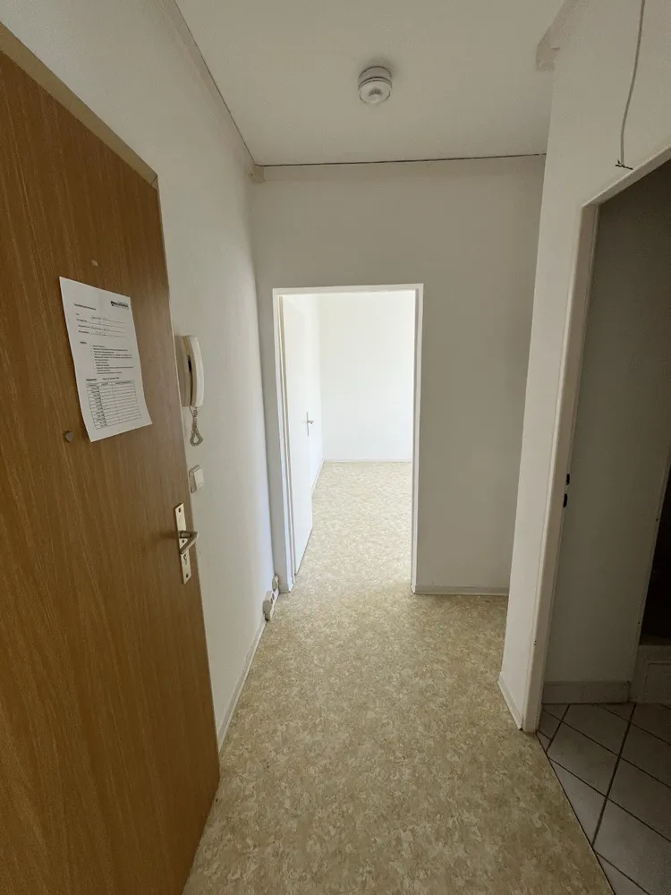 2 Zimmer Wohnung mit 42 m² in Halle (Saale) – Bild 6
