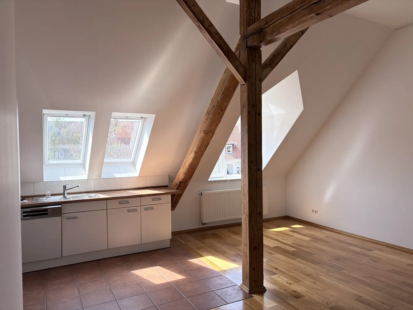 3 Zimmer Wohnung mit 90 m² in Hannover – Bild 1