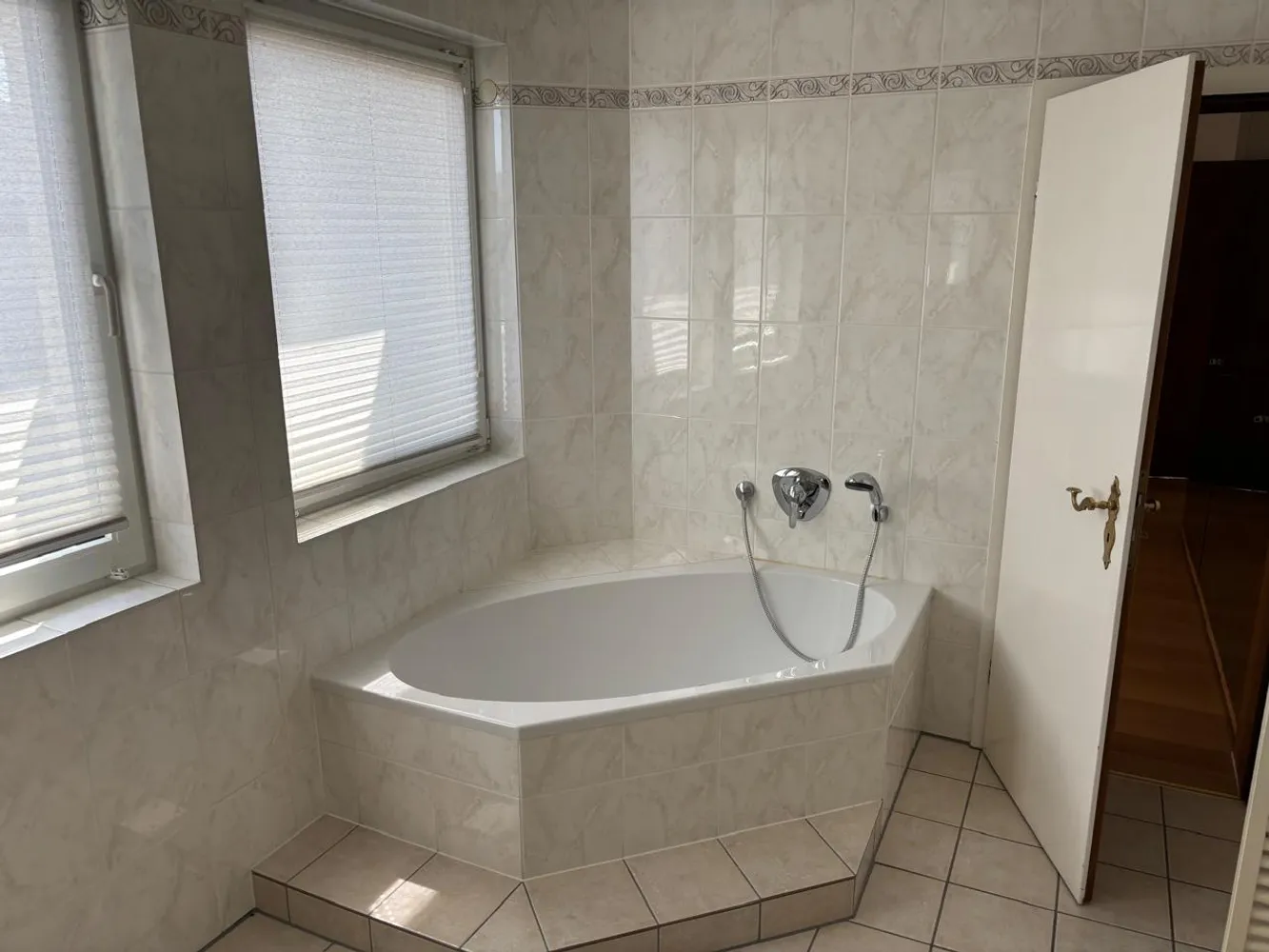 6 Zimmer Haus mit 175 m² in Oberursel (Taunus) – Bild 3