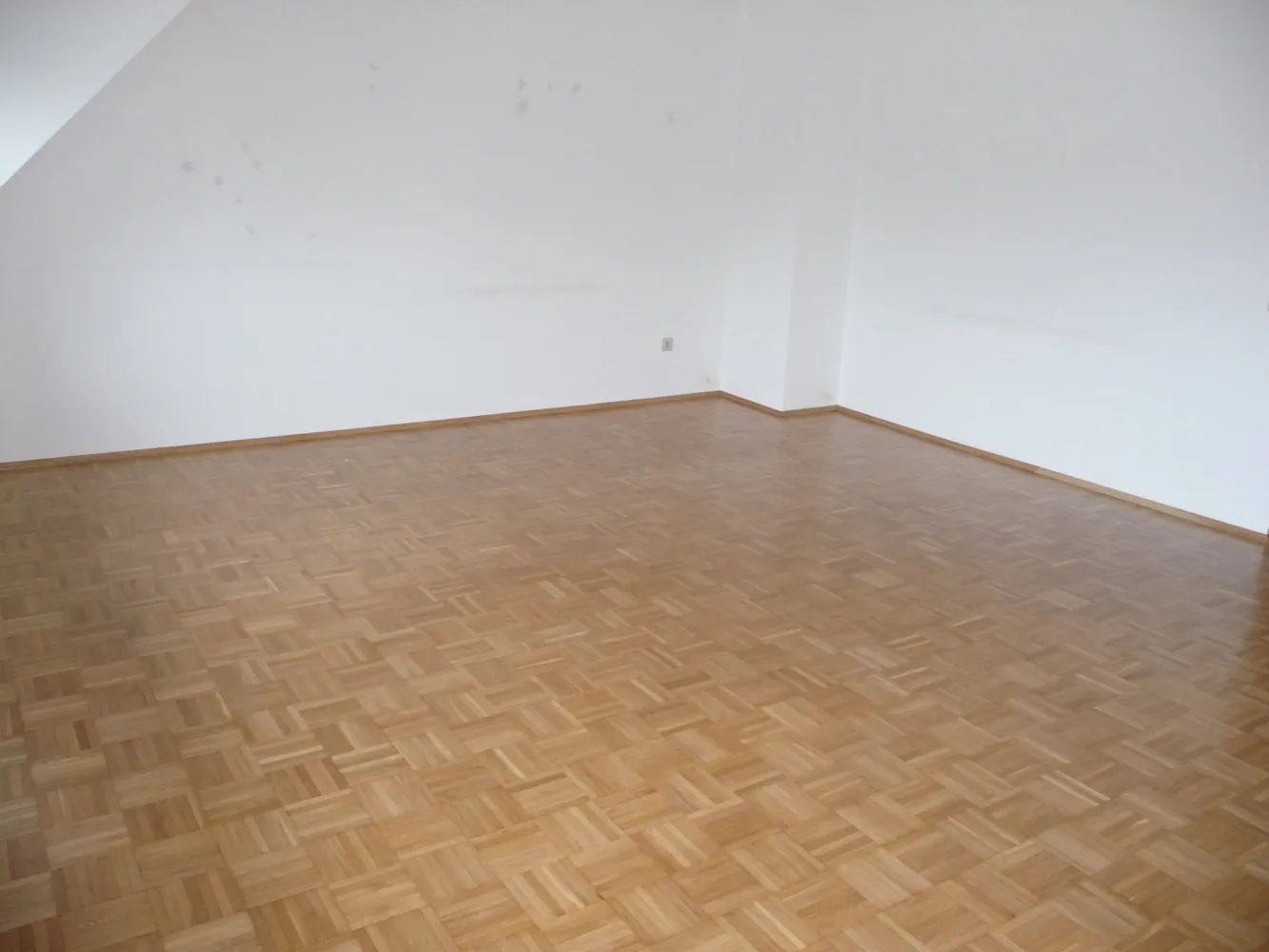 3 Zimmer Wohnung mit 95 m² in Köln – Bild 3