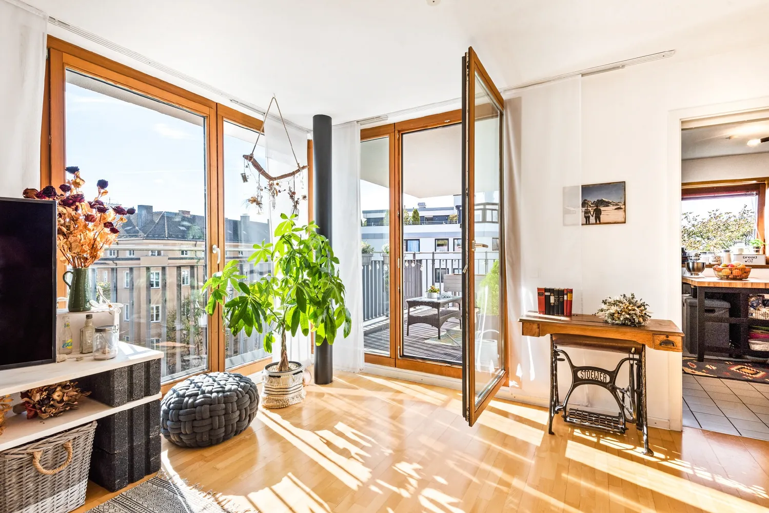 4 Zimmer Wohnung mit 137 m² in München – Bild 4
