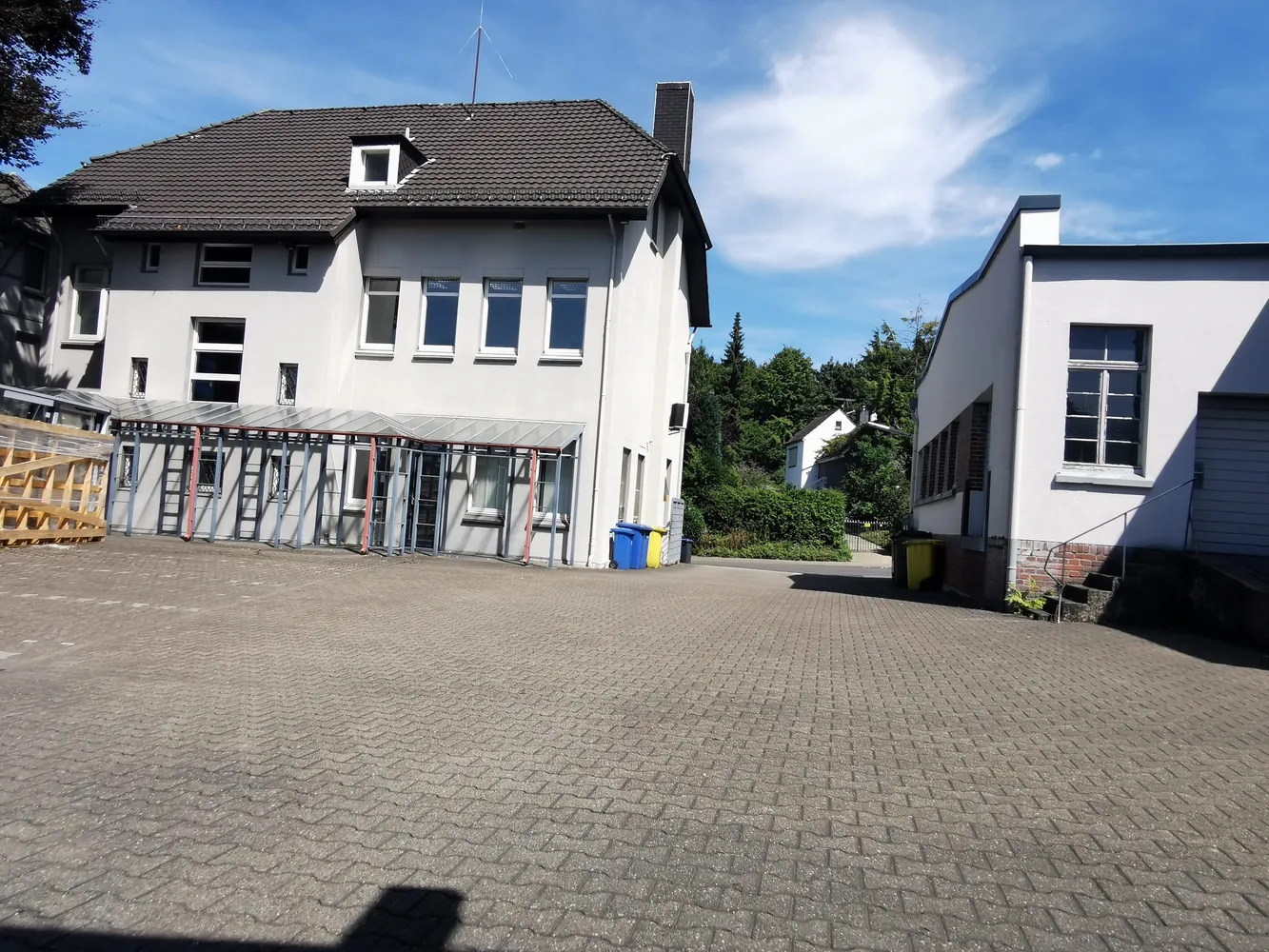 11 Zimmer Wohnung mit 237 m² in Solingen – Bild 4
