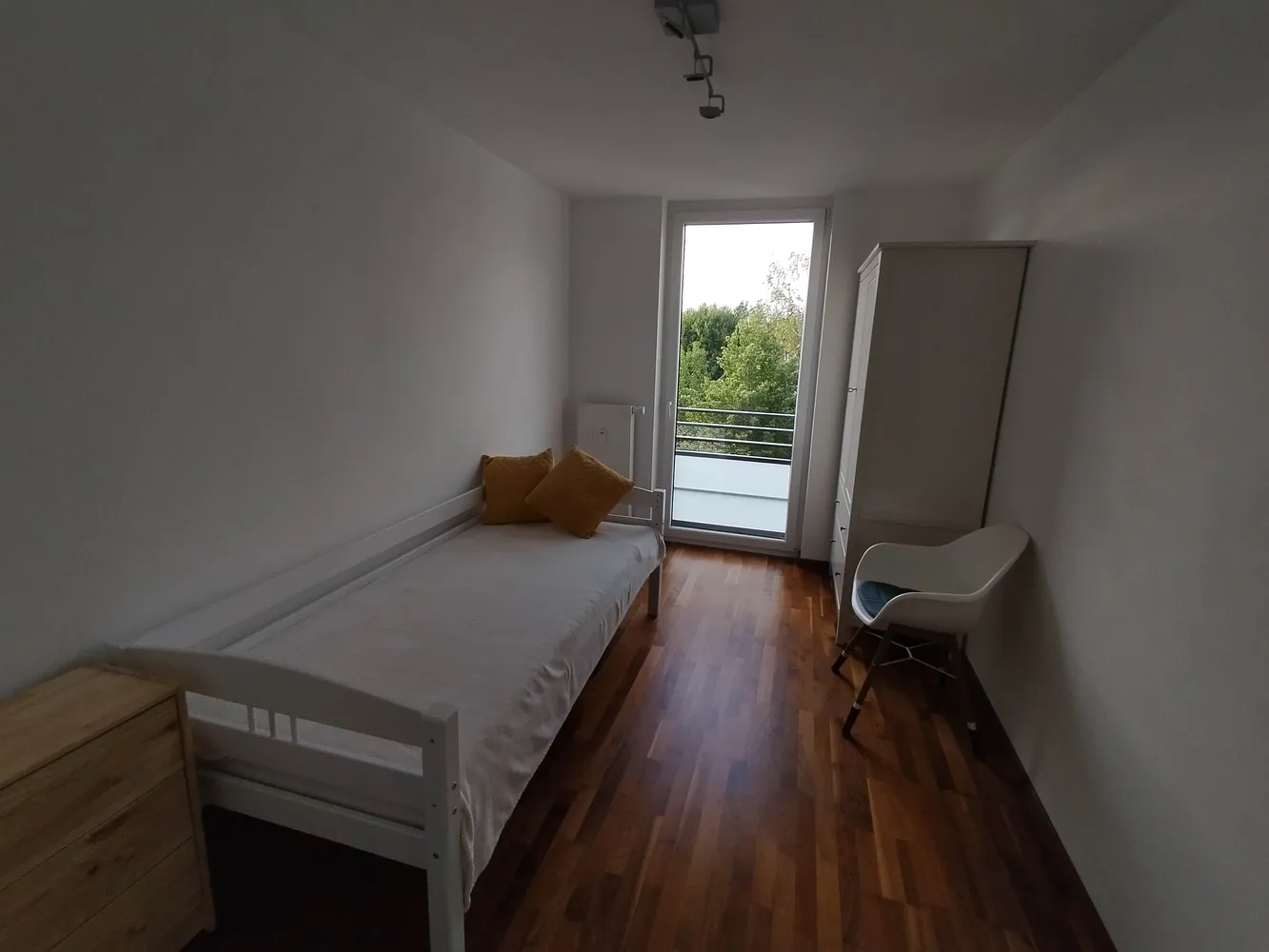 4 Zimmer Wohnung mit 87 m² in München – Bild 3