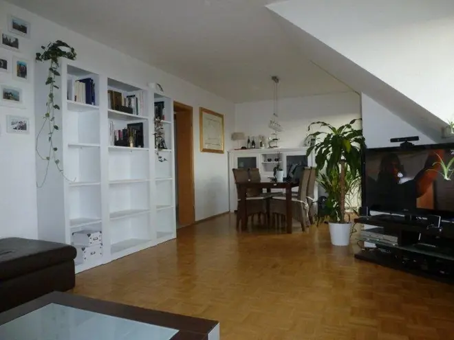 4 Zimmer Wohnung mit 82 m² in Mülheim an der Ruhr – Bild 2