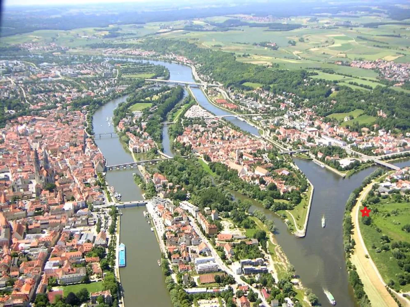 4 Zimmer Wohnung mit 115 m² in Regensburg – Bild 1