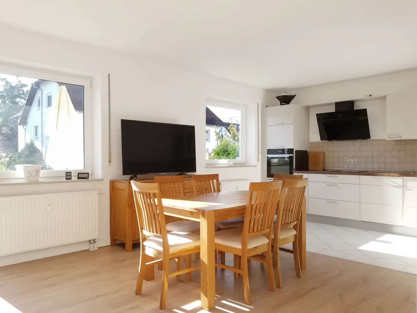 4 Zimmer Wohnung mit 110 m² in Halle (Saale) – Bild 2