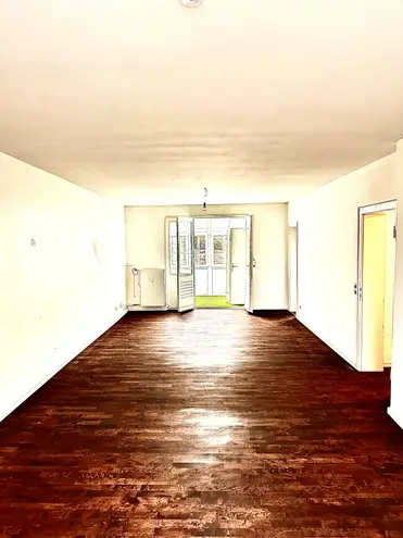 3 Zimmer Wohnung mit 110 m² in Düsseldorf – Bild 2