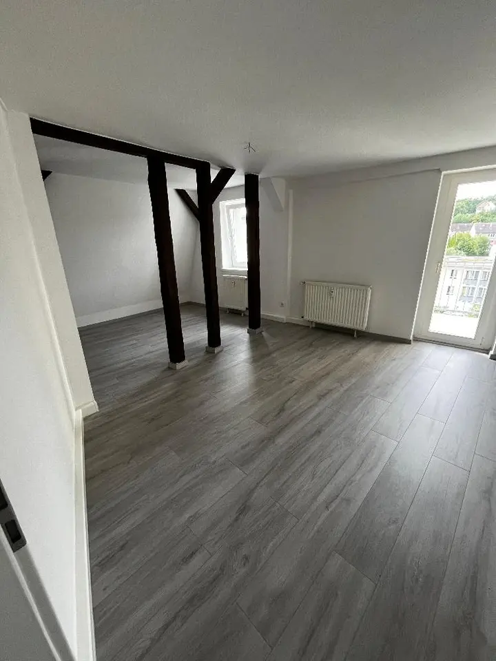 3 Zimmer Wohnung mit 79 m² in Weißenfels – Bild 1