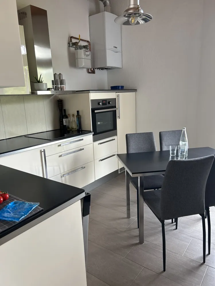 4 Zimmer Wohnung mit 92 m² in Hannover – Bild 1