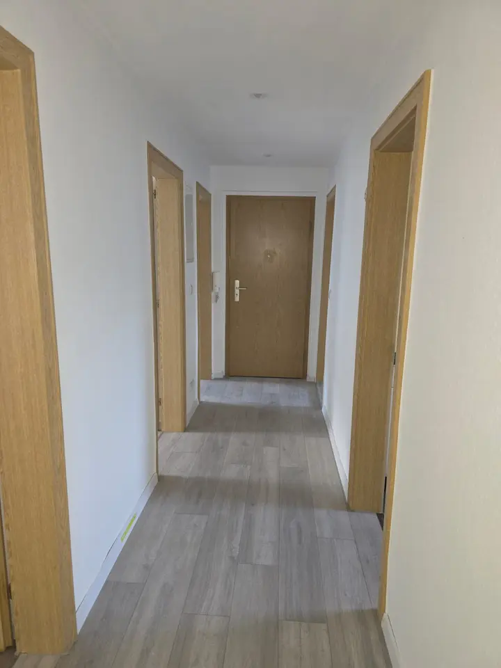 4 Zimmer Wohnung mit 70 m² in Zeitz – Bild 2