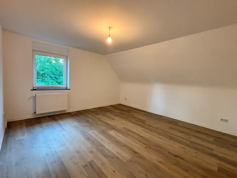 9 Zimmer Haus mit 138 m² in Saarbrücken – Bild 10