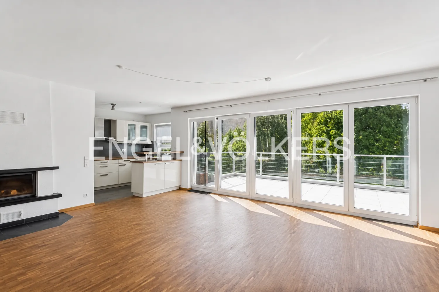3 Zimmer Wohnung mit 96 m² in Frankfurt am Main – Bild 1