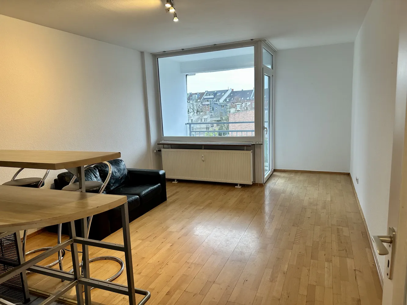 2 room apartment with 43 m² in Düsseldorf – Photo 4